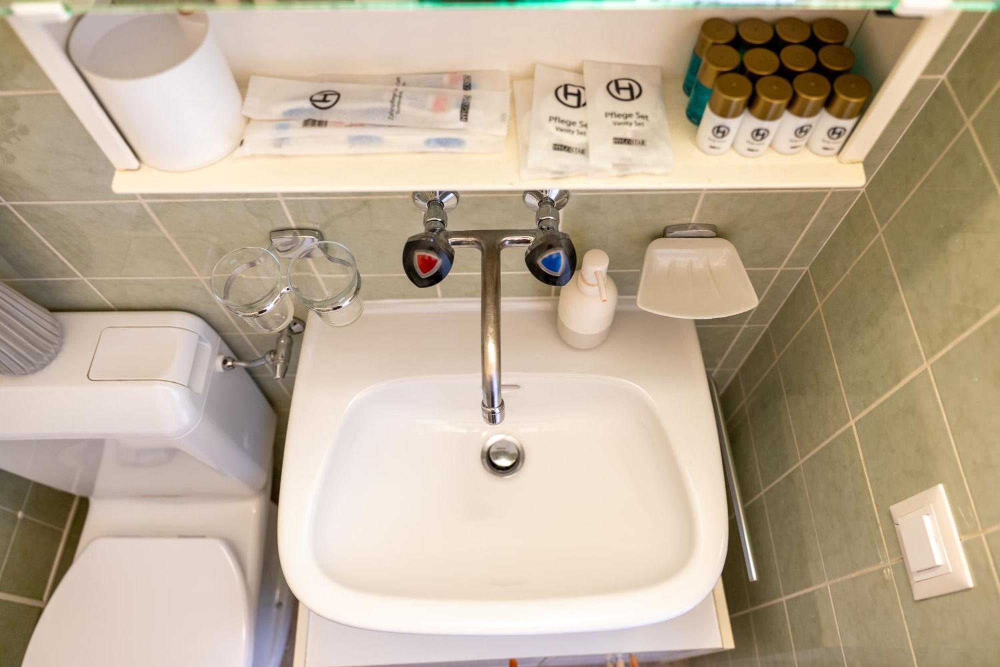 Gemuetliche Grosse Wohnung Naehe Uni 巴塞尔 外观 照片